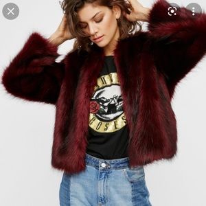 Free people Izzy faux fur jacket in deep wine, size small!!! New without tags.
